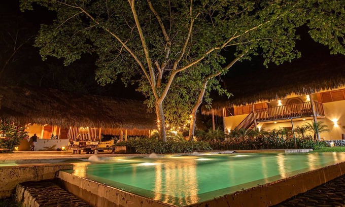 Sopetran Hotel | Discover Nativa Refugio Escondido: Family-Friendly Escape