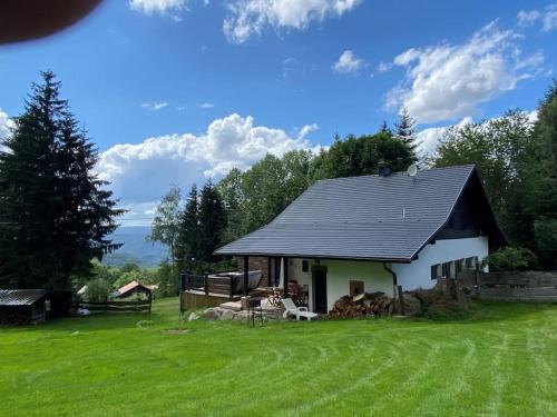 Grendelbruch Ski Chalet | Escape to Natur’Lovers: Chalet with Hot Tub & Hammam