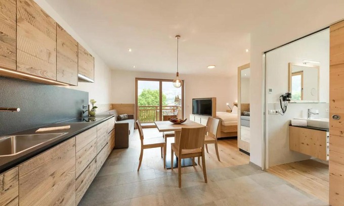 Gudon Apartment | Guest Rated 10/10: Natur Suite Edelweisshof App Ferdi