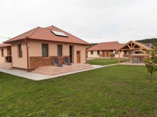 Demjen Apartment | Family-Friendly NATURA Vendégházak: Rated 9/10 by Guests