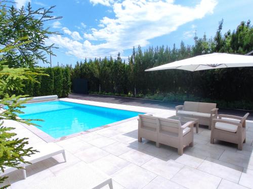 Mali Radic House | Relaxing Oceanfront Stay at Natural Cottage Una - 4 Stars