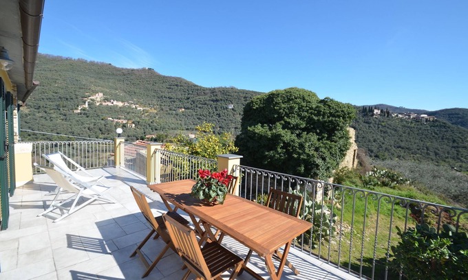 Costiolo House | Panoramic Natural Stone House with Garden and Pool Access