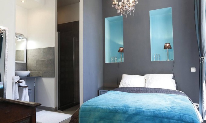 Chinon Apartment | Explore NATURE & CHATEAUX Apartment with Family-Friendly Amenities