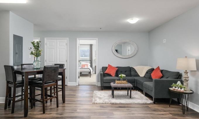Calhoun Apartment |  Scenic Nature Lodge Studio 5 with River Access & Pool