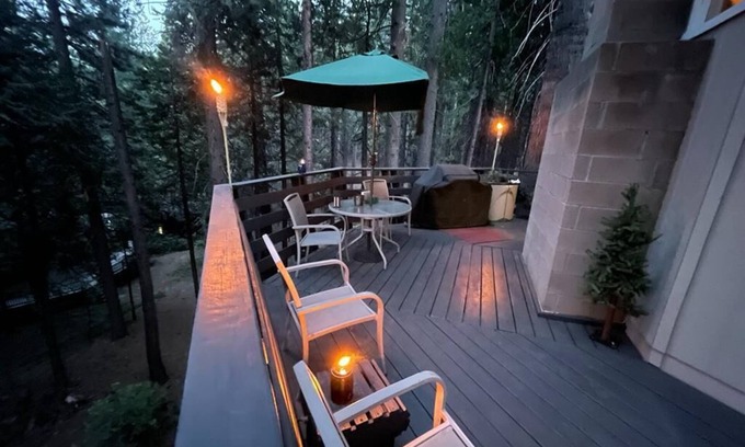 Arnold Ski Chalet | Tranquil Retreat: Cubs Crossing Chalet in the Sierras
