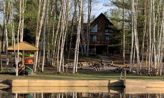 Atlanta House | Nature Lover's Retreat: Lake Access, Trails & Pet-Friendly