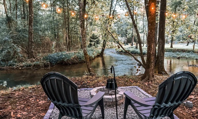 Cave Spring Cabin | Escape to Nature's Cedar Creek Getaway with Family-Friendly Perks