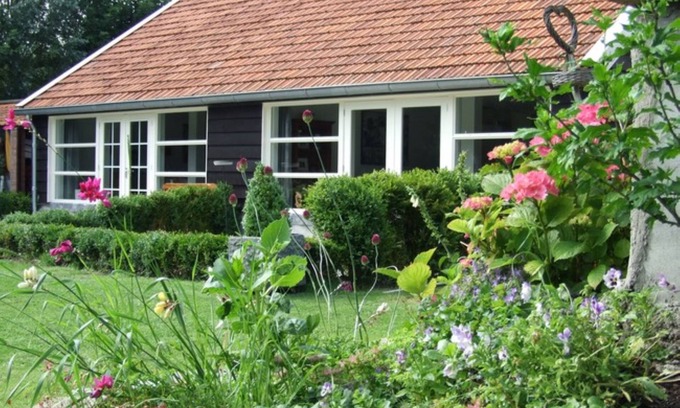 Kerkwerve House | Idyllic Retreat: Nature, Sun, Sea & Two Charming Homes