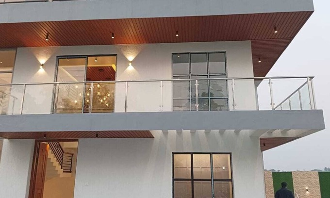 Kolkata Villa | Family-Friendly Nature Villa with Grand Pool and Breakfast