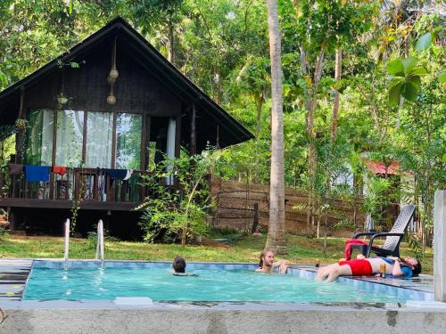 Udawalawa House | Discover Nature World Jungle Paradise: Family-Friendly Retreat