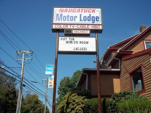 Naugatuck Hotel | Cozy Naugatuck Motor Lodge - Your Budget-Friendly Retreat
