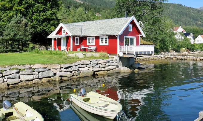 Balestrand House | Naustet by Interhome
