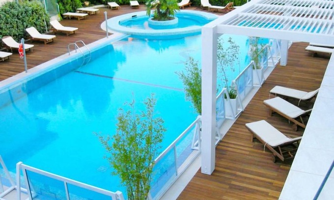 Marina di Vasto Apartment | Pet-Friendly Nautilus with Ocean Views and Spa Amenities