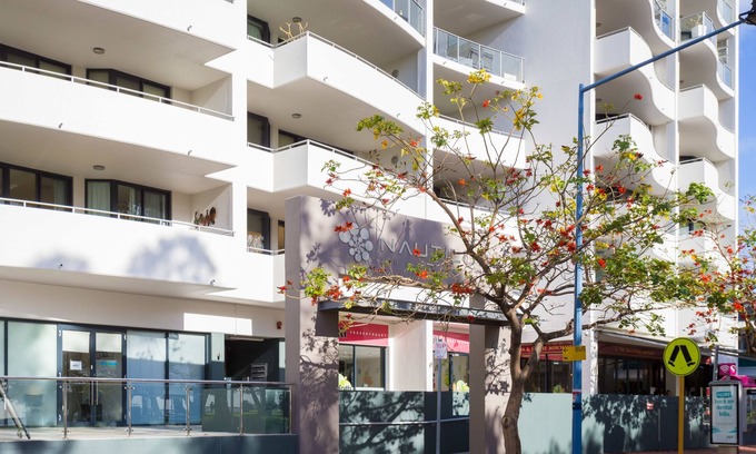 Rockingham Apartment | Experience Oceanfront Bliss at Nautilus by Rockingham Apartments