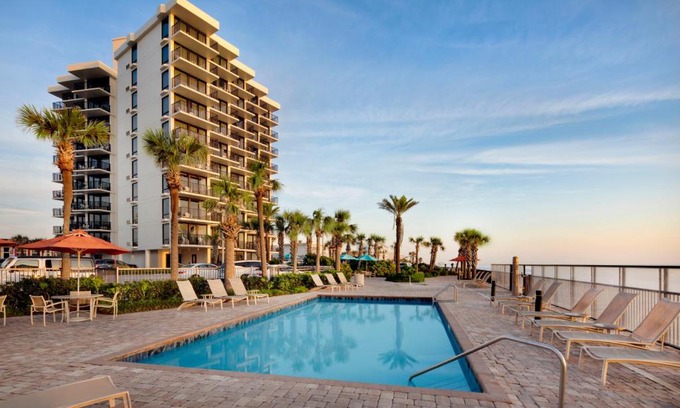 Daytona Beach Hotel | Relax at Nautilus Inn - Daytona Beach with Oceanfront Views