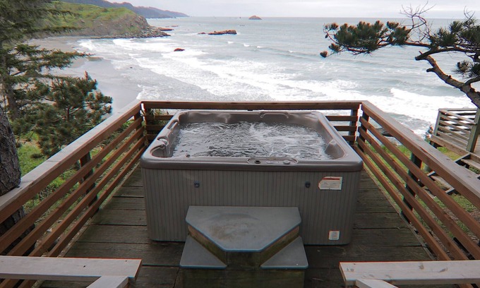 Brookings House | Oceanfront Nautilus Home with Spa and Pet-Friendly Options