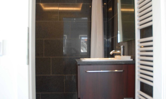 Helgoland Apartment | Lakefront Nautilus Suite with Ocean View - Dune View Apartments