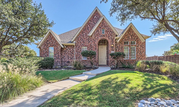 Frisco House | NAV3933 Charming 3-bedroom house with pool Frisco
