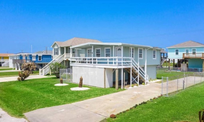 Galveston House | Charming Cottage with Game Room, Steps from the Beach