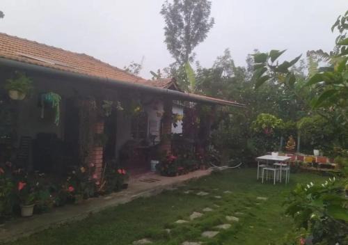 Alur House | Child-Friendly Retreat at Navilu Kallu Homestay