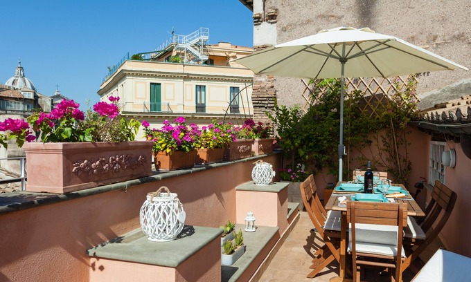 Rione V Ponte Apartment | Exceptional Penthouse Terraced at Navona, Campo de Fiori