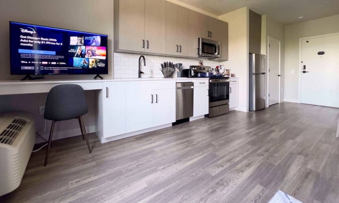 Boise Apartment | Relax at CloudStays: King Bed, Pool & City Views Await