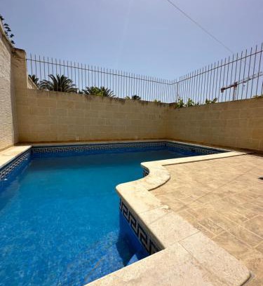 Gharb House | Family-Friendly Nawrat Farmhouse with Ocean View Pool