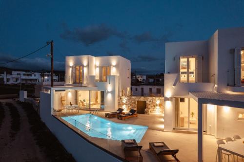 Kastraki Villa | Discover Naxos Superior Villas with Pool & Ocean View
