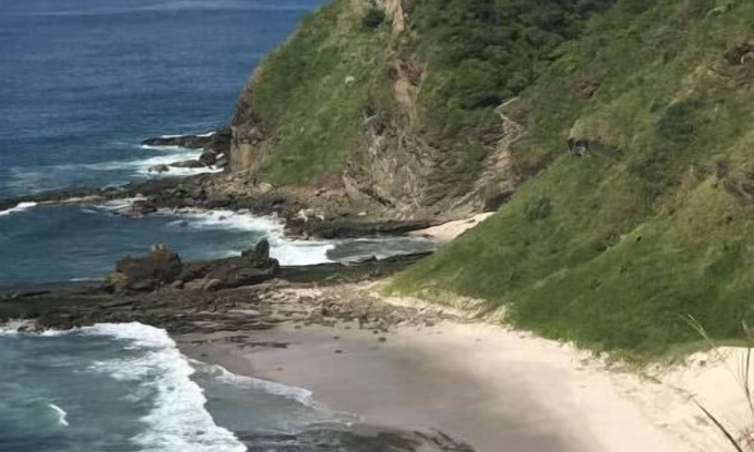 Playa Colorado House | Charming Beach House on Golf Course - Family & Pet Friendly