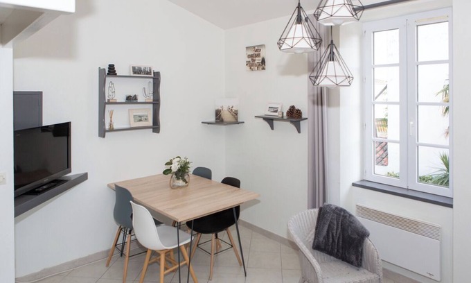 La Flotte Apartment | Top-Rated ApartmentN ° 7 - Le Clos des Sternes with Kitchen