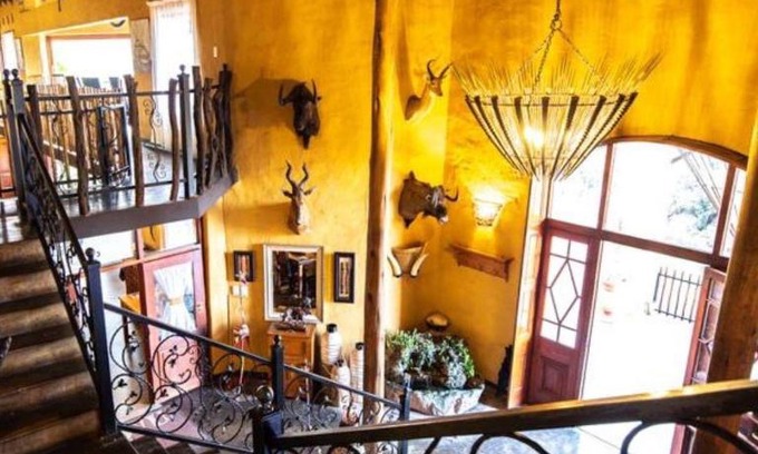 Tierpoort Hotel | Relax at Ndlovu Lodge: Pet-Friendly with Ocean Views