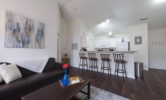 Fairborn Apartment | Cozy Getaway Near Airforce Base with Washer & Dryer
