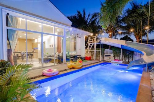 Cha-am Villa | Pet-Friendly Villa with Two Pools near the Beach