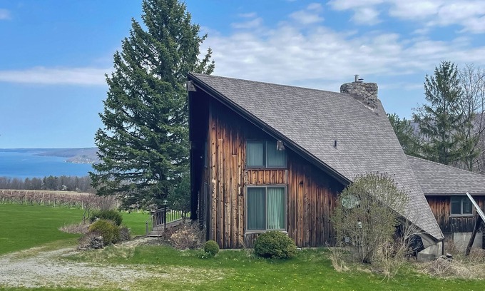 Naples Cabin | Near Canandaigua Lake: Retro Cabin w/Deck & Views