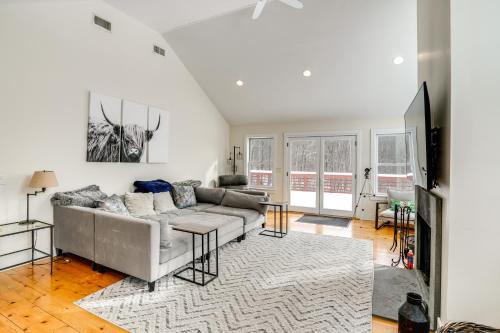 Hillsdale House | Near Catamount Resort and Tanglewood Mtn-View Haven