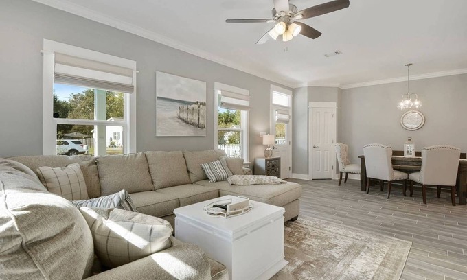 Gulfport House | Chic Beach Retreat: 5-Star Stay Near Downtown & Oceanfront