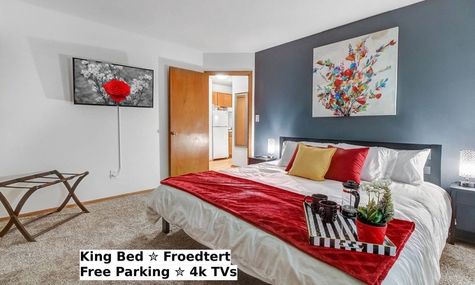 Wauwatosa Apartment | Comfort Near Froedtert: King Bed, Fast WiFi & Spa Access