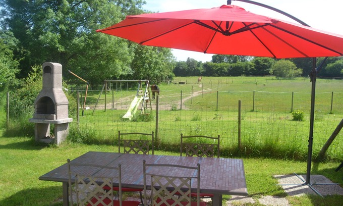 Equemauville Cottage | Discover Oceanfront Comfort at Le Pré Vert Near Honfleur