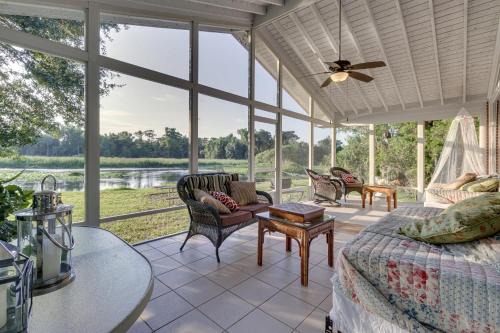 Sorrento House | Scenic Riverfront Sanford Vacation Home by Kayak Launch
