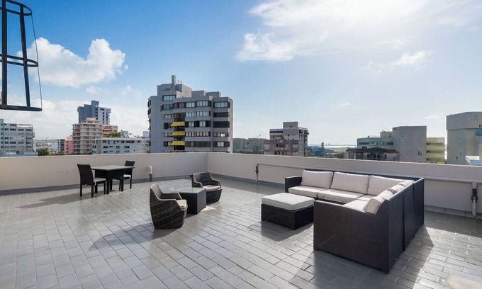 Miramar Apartment | Near La Placita | Zero-Cost Parking | Breakfast