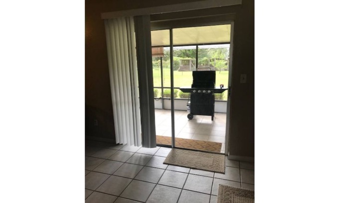 Auburndale House | Ideal Stay Near Lake Myrtle Sports Park with Breakfast & Kitchen