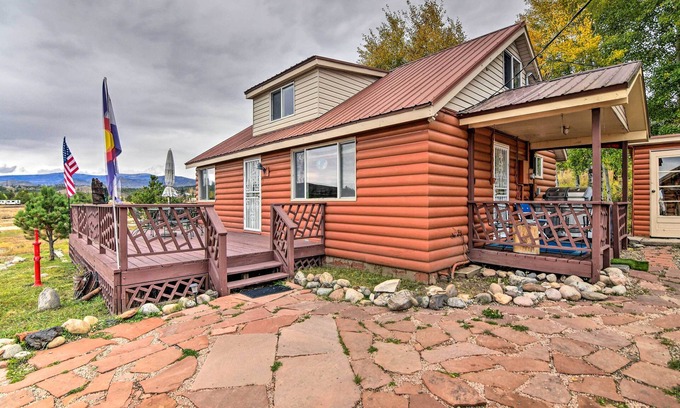 Grand Lake House | Pet-Friendly Grand Lake Retreat Near Natural Wonders