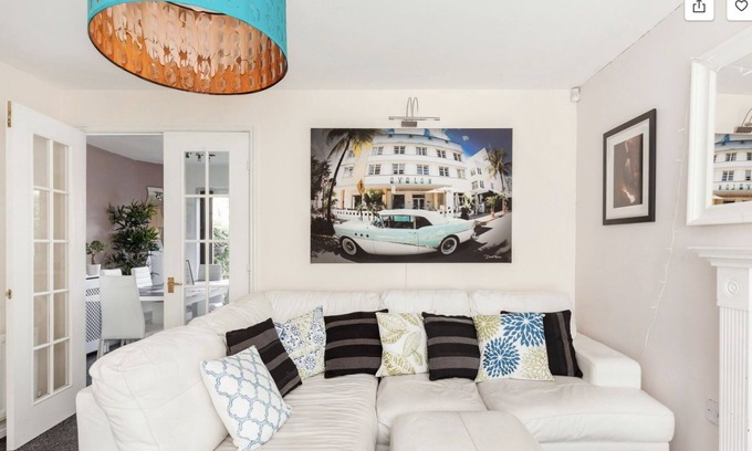 Leeds House | Ideal 3-Bed House Near Leeds City Centre with Free Parking