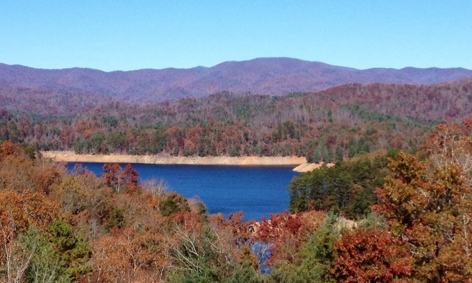Unaka House | Experience Smokeyview Home with Pool & Lake Views Near Murphy
