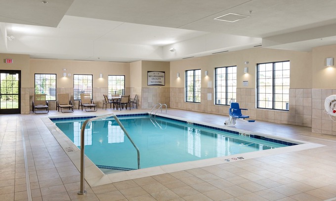 Polaris Apartment | Convenient Stay Near Ohio State University with Pool Access