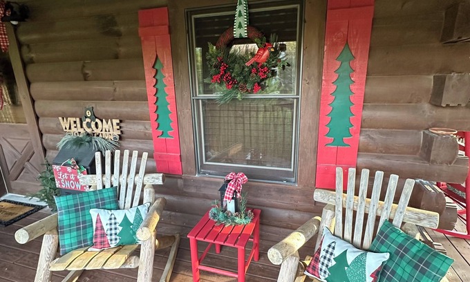 Sevierville Cabin | Indulge in a 5-Star Stay Near Sevierville Convention Center