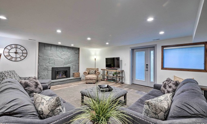 Cottonwood Heights Apartment | Cottonwood Heights Apt: Your Gateway to Alta Ski Adventures