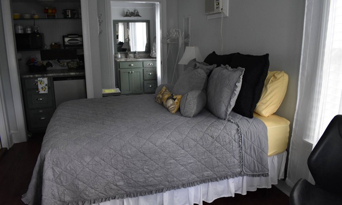 Blackshear House | Family-Friendly Stays Near St. Simons and Jacksonville