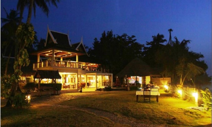 Ko Chang House | Beachside Escape in Ko Chang with Pool & Breakfast