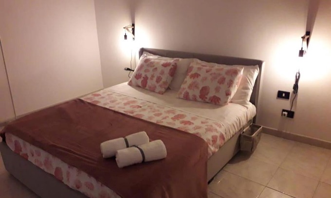 Municipio 1 Apartment | Seaside Escape: NEAR THE SEA Via Cattaro - 10/10 Rated